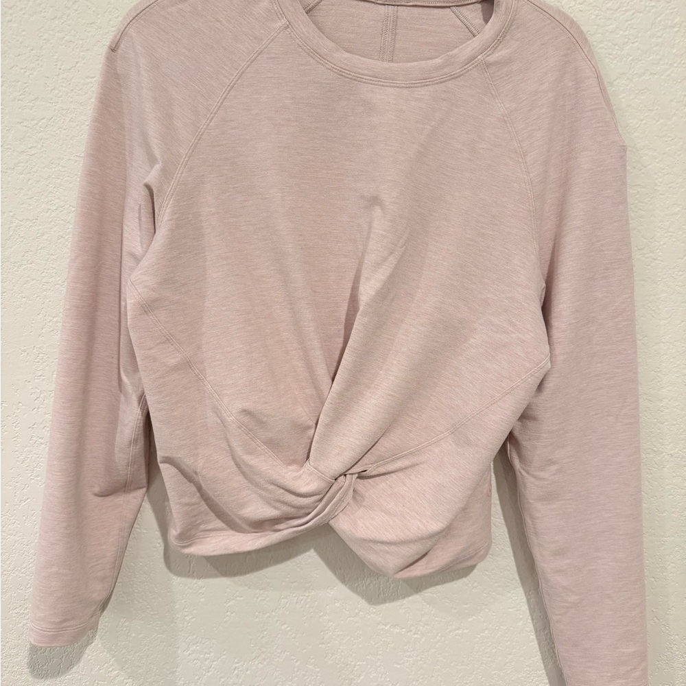 Lululemon Athletica Tuck & Gather - Picture 2 of 5